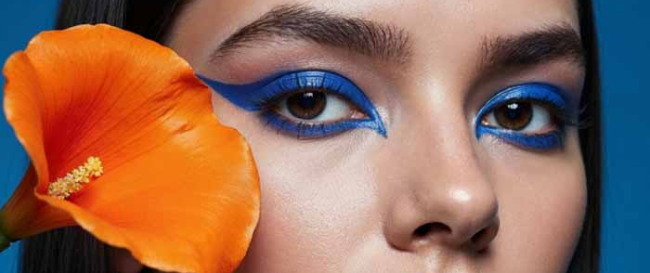 Магія прохолоди: як адаптувати тренд на блакитні відтінки у щоденний макіяж?